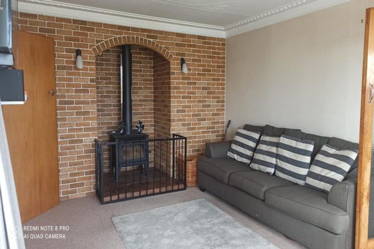 Photo of property in 16 Barnego Road, Balclutha, 9230