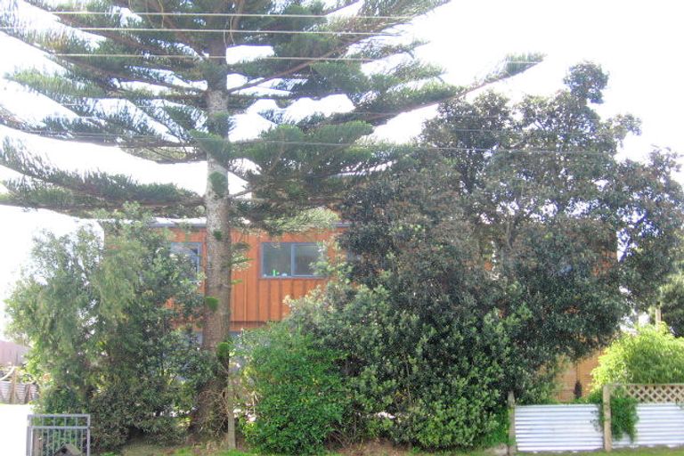 Photo of property in 1047 Papamoa Beach Road, Papamoa Beach, Papamoa, 3118