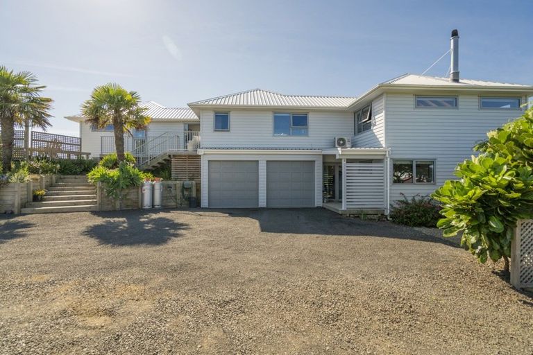 Photo of property in 111 Centennial Drive, Whitianga, 3510