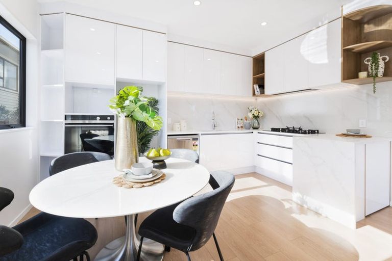 Photo of property in 19a Ervine Place, Bucklands Beach, Auckland, 2014