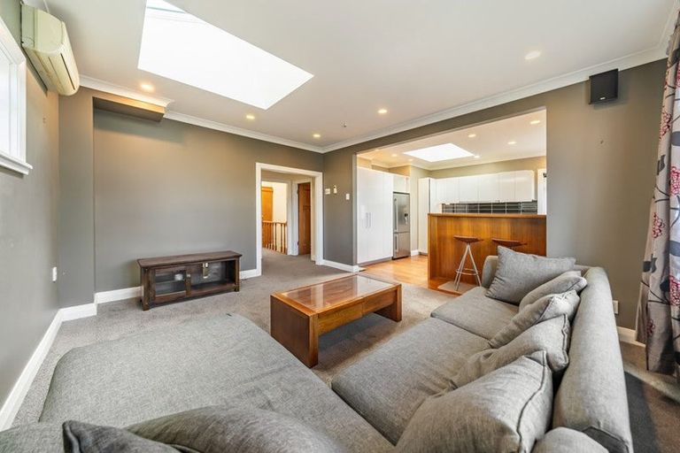Photo of property in 9 Mckenzie Terrace, Te Aro, Wellington, 6011