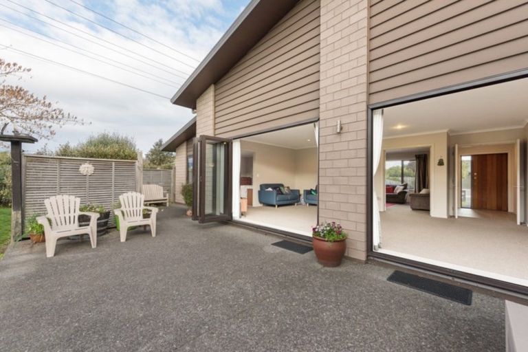 Photo of property in 2 Ernest Place, Brightwater, 7022