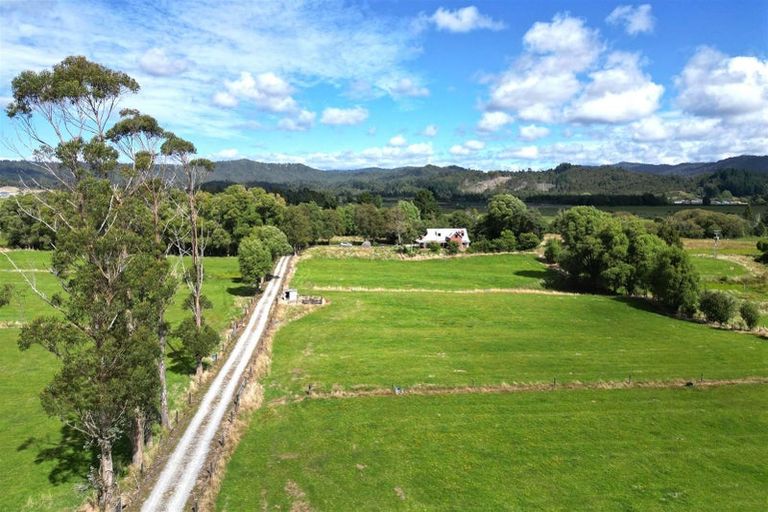 Photo of property in 184 Golf Links Road, Kaiata, Greymouth, 7805