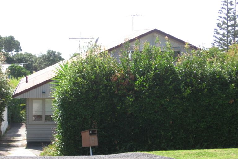 Photo of property in 81 Churchill Road, Murrays Bay, Auckland, 0630