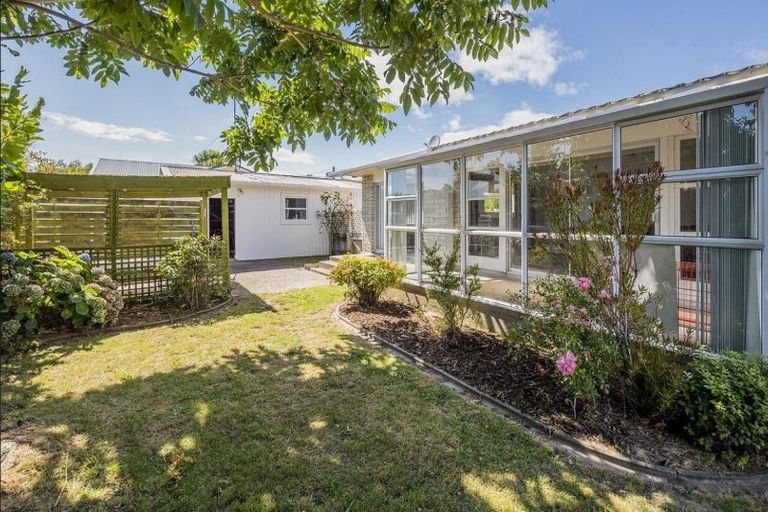 Photo of property in 27 Bell Street, Otaki, 5512