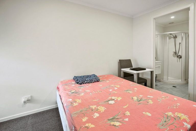 Photo of property in 1/113 Knighton Road, Hillcrest, Hamilton, 3216