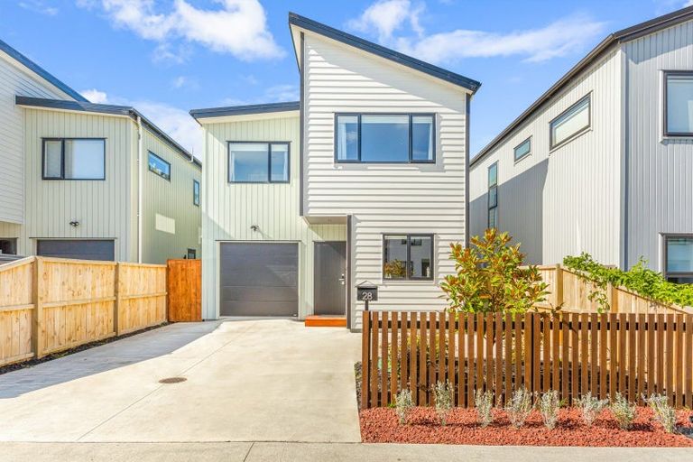 Photo of property in 28 Coast Garden Drive, Hobsonville, Auckland, 0616