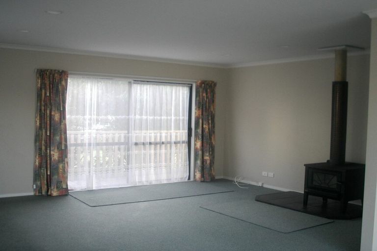 Photo of property in 3 Makora Grove, Paremata, Porirua, 5024