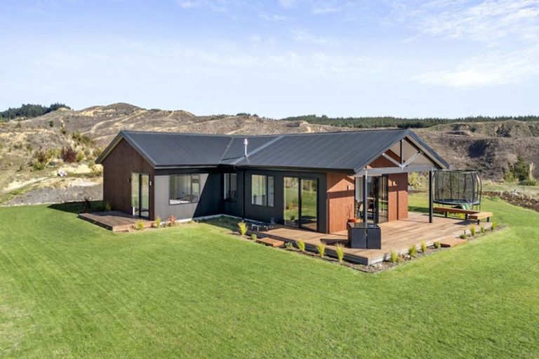 Photo of property in 254 Stringer Road, Upper Moutere, 7081