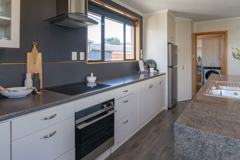 Photo of property in 83 Coutts Road, Gore, 9710