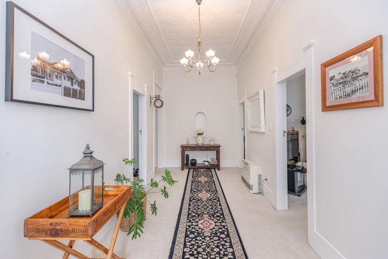 Photo of property in 105 Liverpool Street, College Estate, Whanganui, 4500