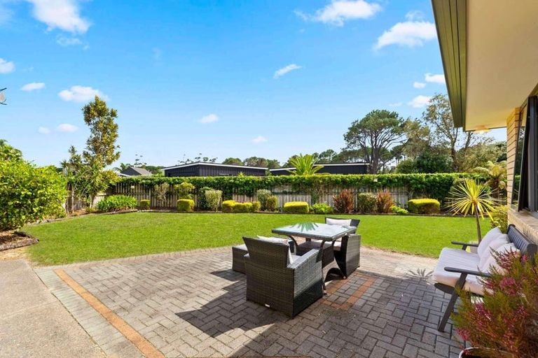 Photo of property in 106 Benjamin Place, Matarangi, Whitianga, 3592