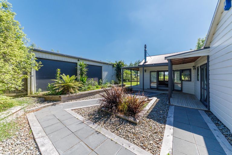 Photo of property in 50 Akers Road, Linton, Palmerston North, 4472