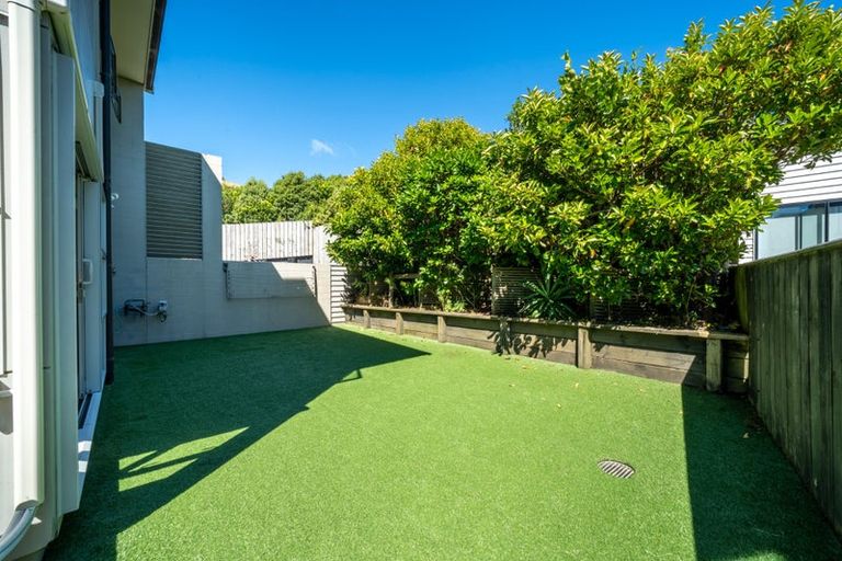 Photo of property in 27a Comber Place, Johnsonville, Wellington, 6037