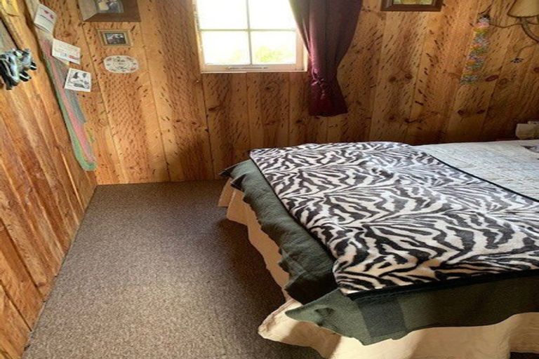 Photo of property in 150 Hall Road, Sawyers Bay, Port Chalmers, 9023