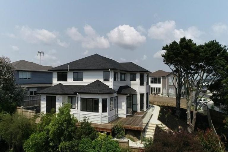 Photo of property in 30 Spyglass Street, Red Beach, 0932