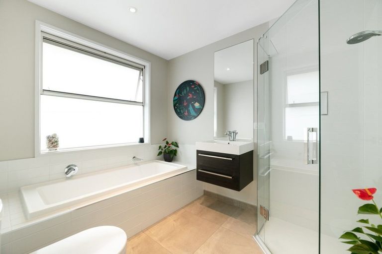 Photo of property in 45 Butterworth Crescent, Papamoa Beach, Papamoa, 3118