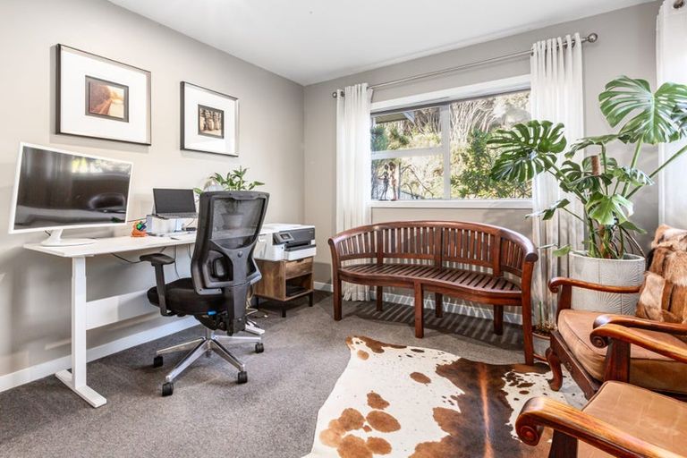 Photo of property in 130 Navigation Drive, Whitby, Porirua, 5024