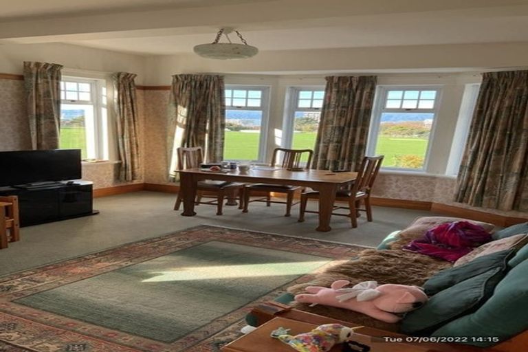 Photo of property in Chevening Flats, 90 Salamanca Road, Kelburn, Wellington, 6012