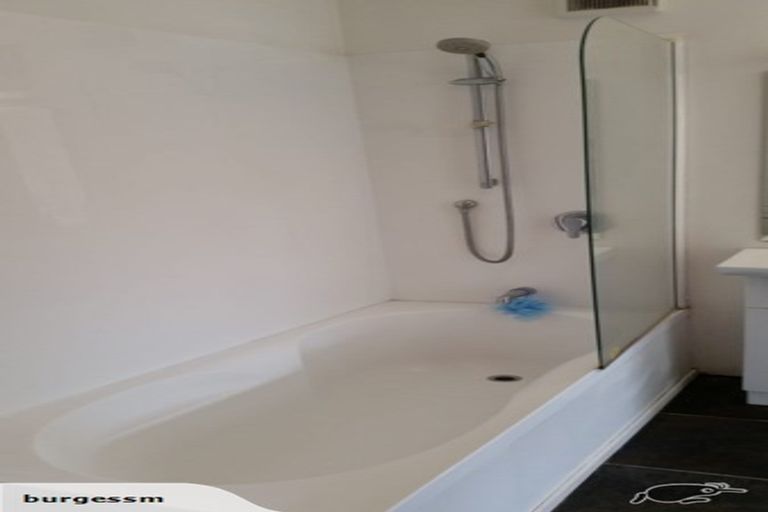 Photo of property in 15 Asquith Terrace, Brooklyn, Wellington, 6021