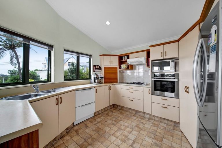 Photo of property in 339a Devon Street West, New Plymouth, 4310