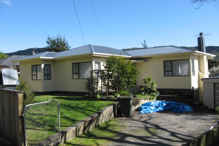 Photo of property in 12 Coast Road, Wainuiomata, Lower Hutt, 5014