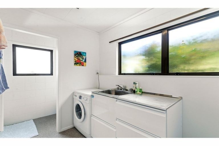 Photo of property in 27 Wychwood Crescent, Springfield, Rotorua, 3015