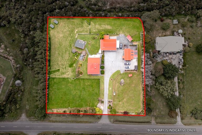 Photo of property in 354 Kaipara Flats Road, Dome Forest, Warkworth, 0981