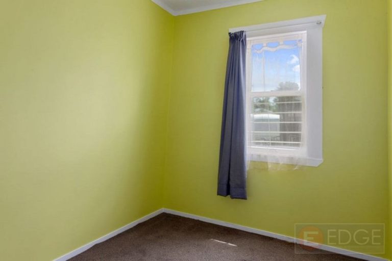 Photo of property in 30 Douglas Street, Grasmere, Invercargill, 9810