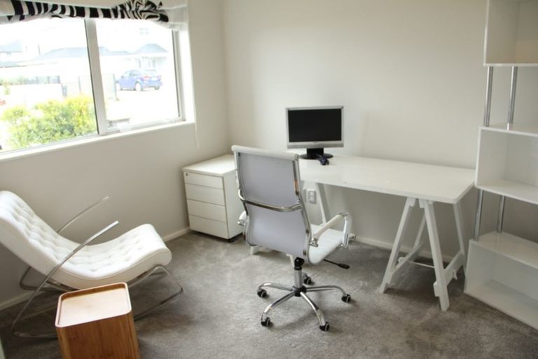 Photo of property in 3 Ascension Crescent, Orewa, 0931