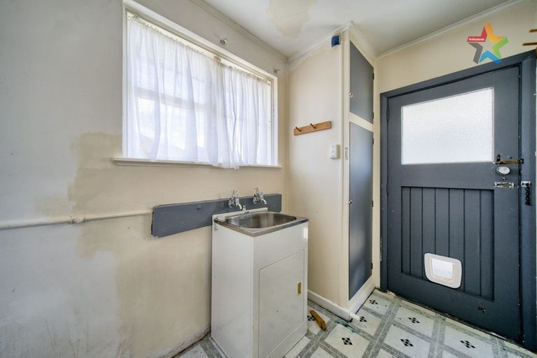 Photo of property in 255 Naenae Road, Naenae, Lower Hutt, 5011