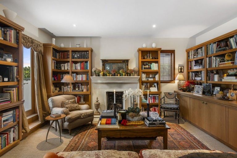 Photo of property in 3 Crescent Road, Parnell, Auckland, 1052