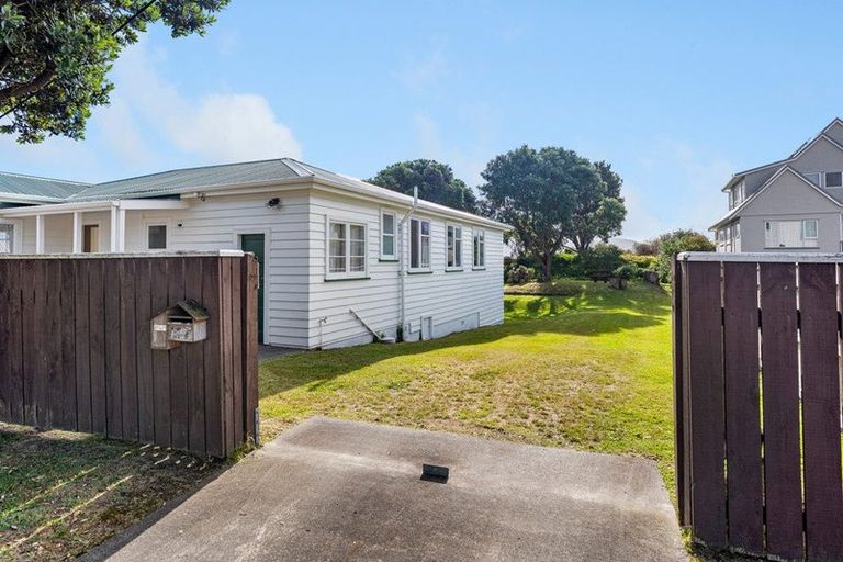 Photo of property in 147 Manly Street, Paraparaumu Beach, Paraparaumu, 5032