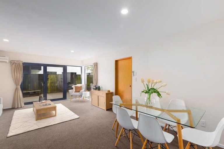 Photo of property in 2/526 Madras Street, St Albans, Christchurch, 8014