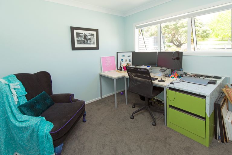 Photo of property in 6 Serene Place, Gulf Harbour, Whangaparaoa, 0930