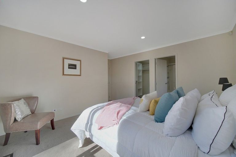 Photo of property in 12 Breon Place, Flat Bush, Auckland, 2016