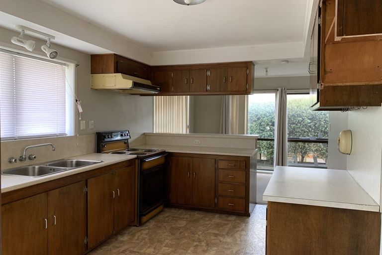 Photo of property in 383 Hobsonville Road, Hobsonville, Auckland, 0618