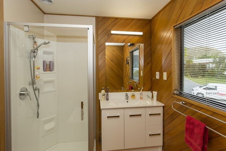 Photo of property in 25 Aeolus Place, Wanaka, 9305