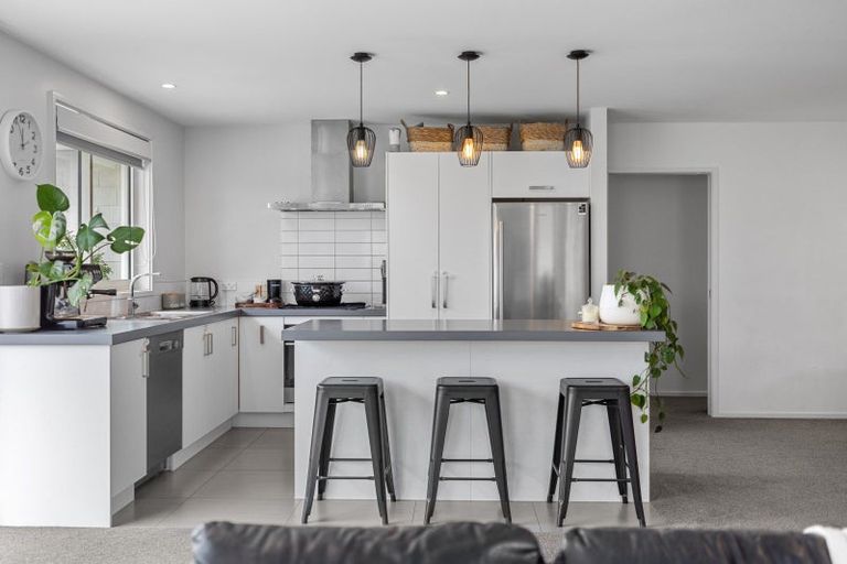 Photo of property in 110 Puhirake Crescent, Pyes Pa, Tauranga, 3112