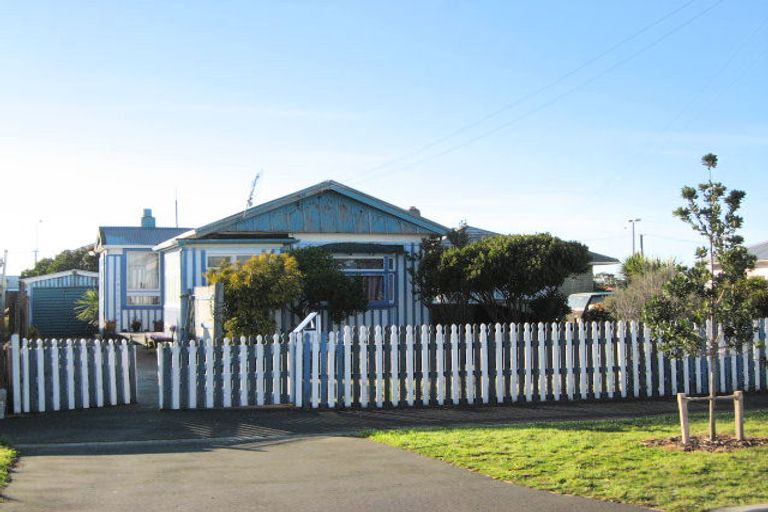 Photo of property in 43 Keppel Street, New Brighton, Christchurch, 8083