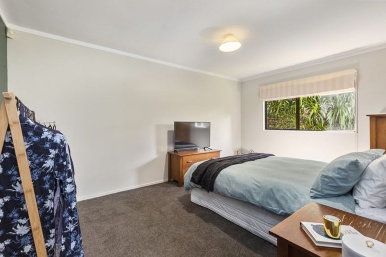 Photo of property in 6b Jacaranda Grove, Maungaraki, Lower Hutt, 5010