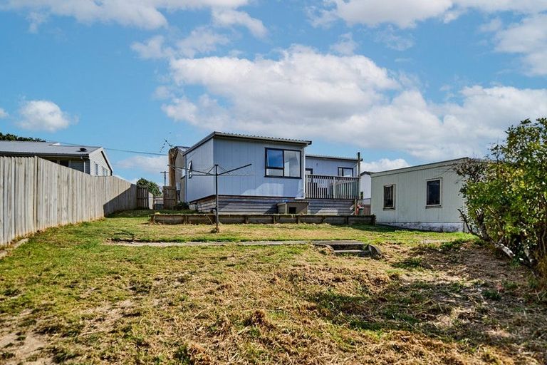 Photo of property in 37 Waiuta Street, Titahi Bay, Porirua, 5022