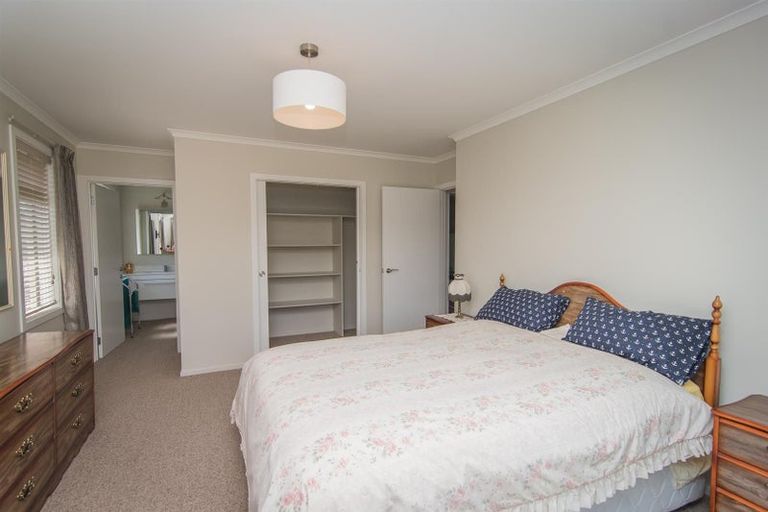 Photo of property in 36 Rhodes Street, Waimate, 7924