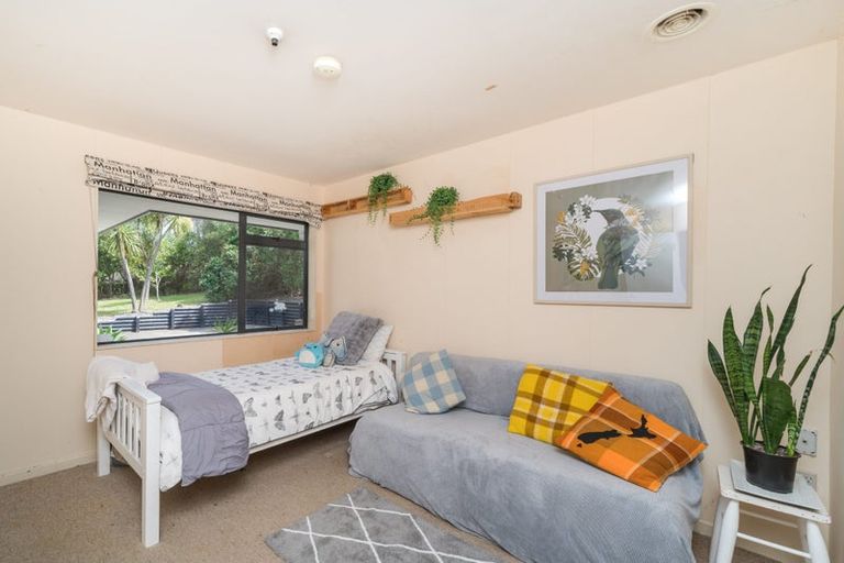 Photo of property in 49 Schnell Drive, Kelvin Grove, Palmerston North, 4414