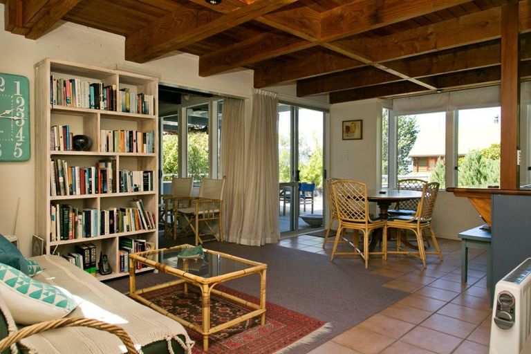 Photo of property in 16 Brunette Drive, Acacia Bay, Taupo, 3330