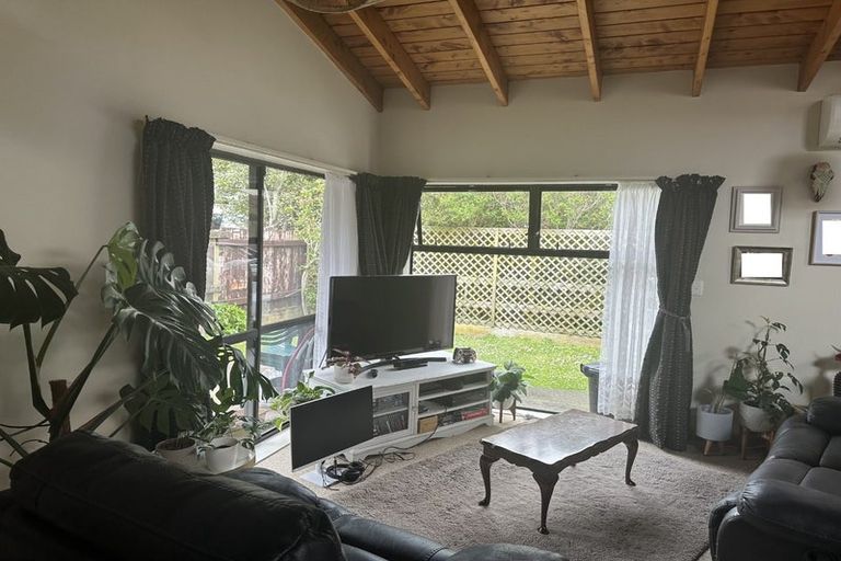 Photo of property in 2/20 Rotoiti Street, Johnsonville, Wellington, 6037