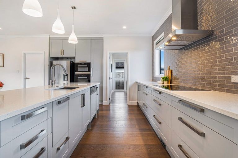 Photo of property in 15 Flavell Drive, Orewa, 0931