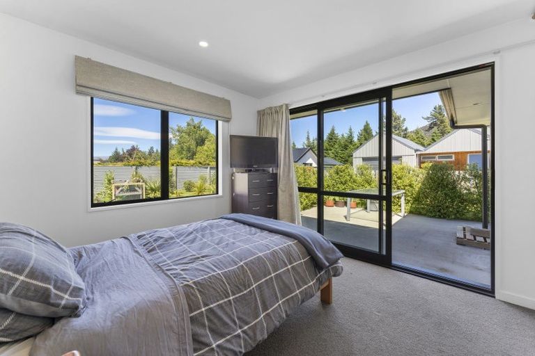 Photo of property in 16 Francis Lane, Lake Hawea, Wanaka, 9382