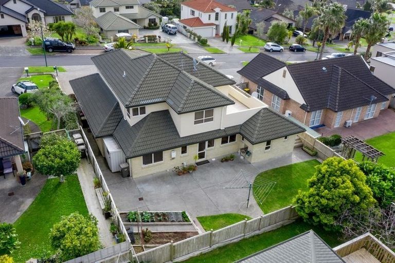 Photo of property in 22 Manara Place, The Gardens, Auckland, 2105