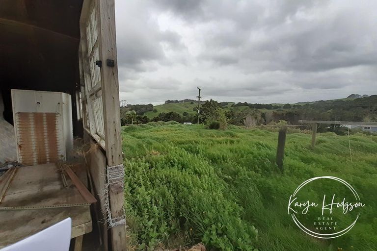 Photo of property in 184 Paparoa Station Road, Paparoa, 0571
